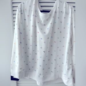 White XL butterfly sweatshirt